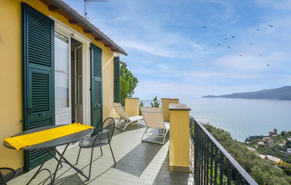 Appartamento 3 camere, con vista mare