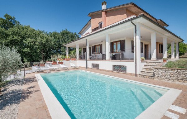 Casa 2 camere, con piscina