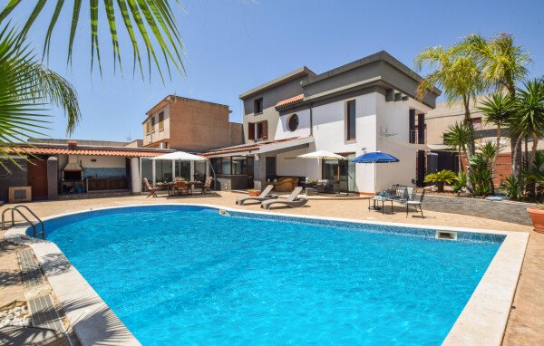 Casa 3 camere, con vista mare