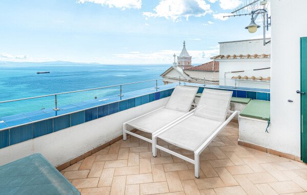 Appartamento 1 camera, con vista mare