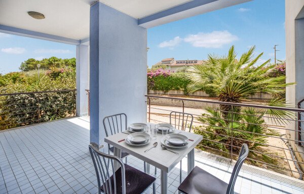 Appartamento 1 camera, con giardino