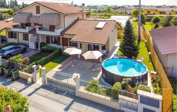 Casa 2 camere, con piscina