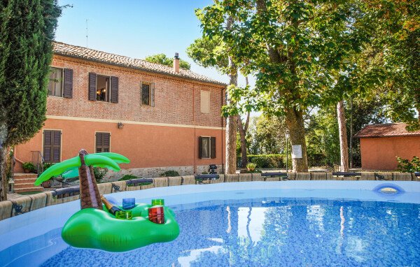 Casa 3 camere, con piscina