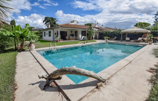 Casa 3 camere, con piscina