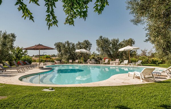 Casa 4 camere, con piscina