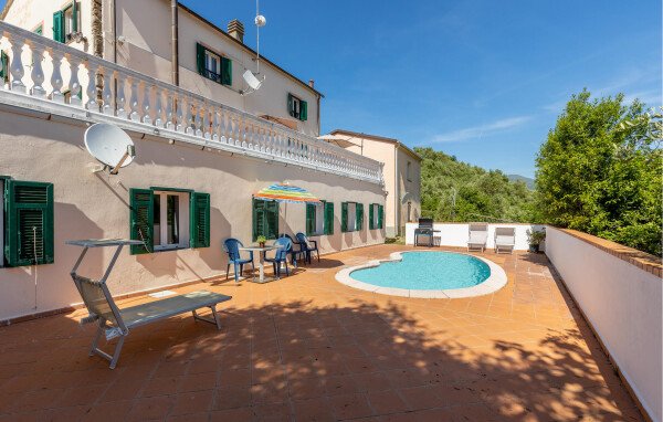 Ferienhaus 8 Schlafzimmer, mit Pool