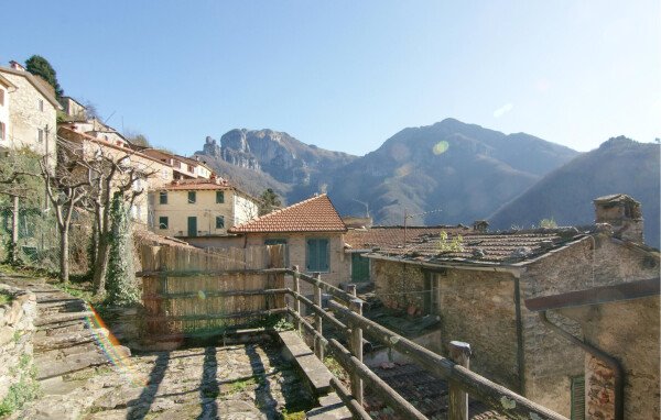 Appartamento 3 camere, con giardino