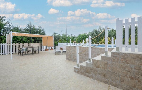 Ferienhaus 4 Schlafzimmer, mit Pool