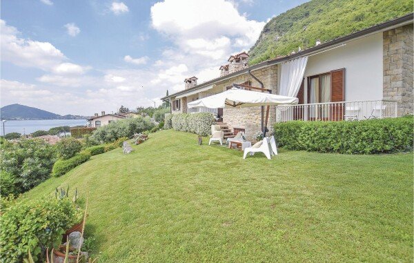 Casa 3 camere, con vista mare