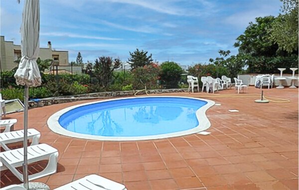 Casa 1 camera, con piscina