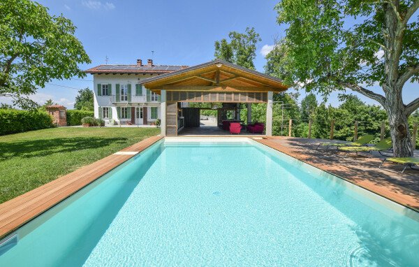 Casa 3 camere, con piscina