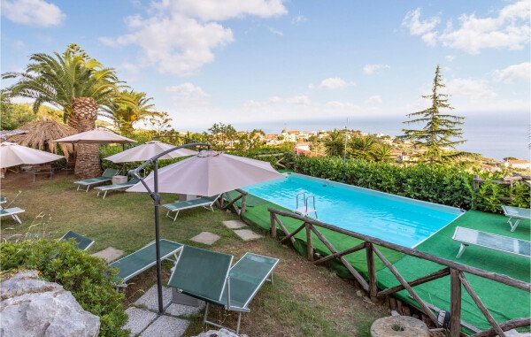 Appartamento 1 camera, con piscina