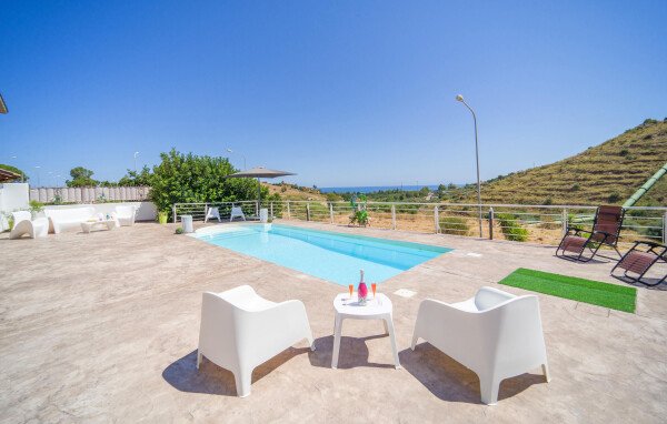 Casa 3 camere, con vista mare