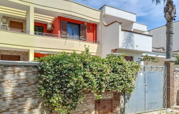 Casa 2 camere, con giardino