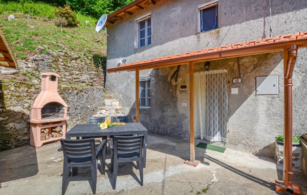 Casa 2 camere, con giardino