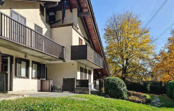 Casa 3 camere, con giardino