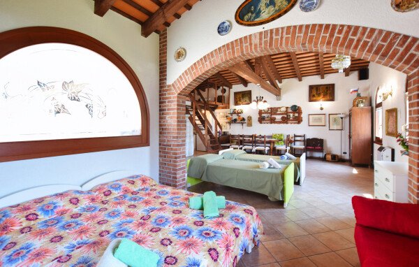 House 4 guests, with garden