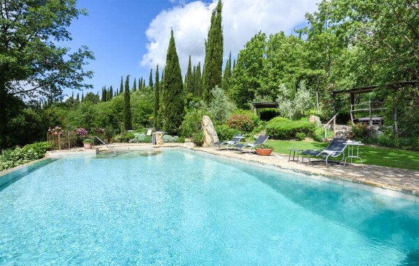 Casa 8 camere, con piscina