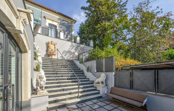 House 4 bedrooms, with garden