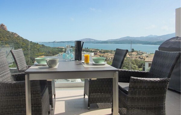 Appartamento 1 camera, con vista mare