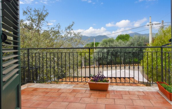 House 2 bedrooms, with sea view