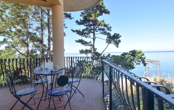 Appartamento 2 camere, con vista mare