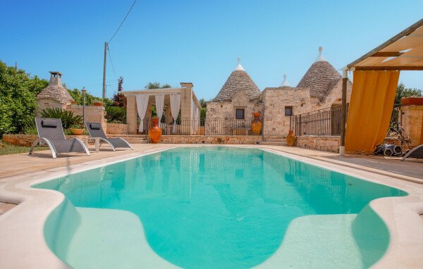 Casa 2 camere, con piscina