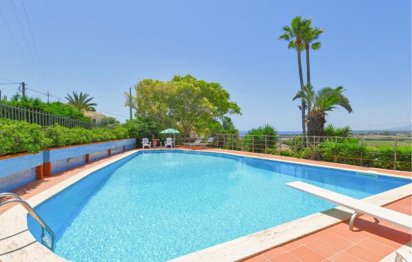 House 4 bedrooms, with sea view