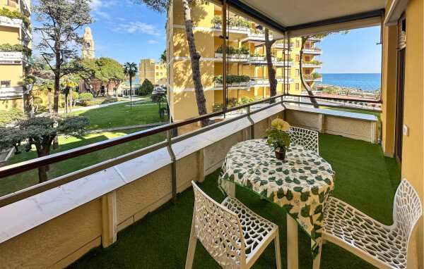 Appartamento 2 camere, con vista mare