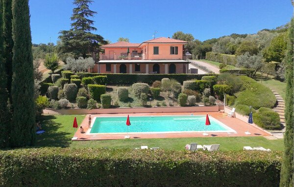 Casa 6 camere, con idromassaggio