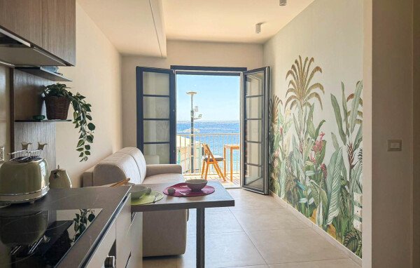 Appartamento 1 camera, con vista mare