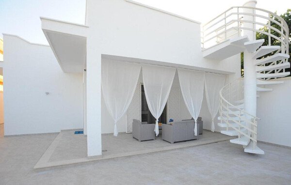 Casa 3 camere, con giardino