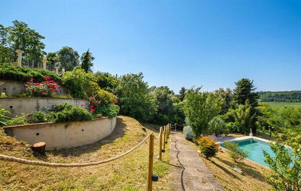 Casa 4 camere, con piscina