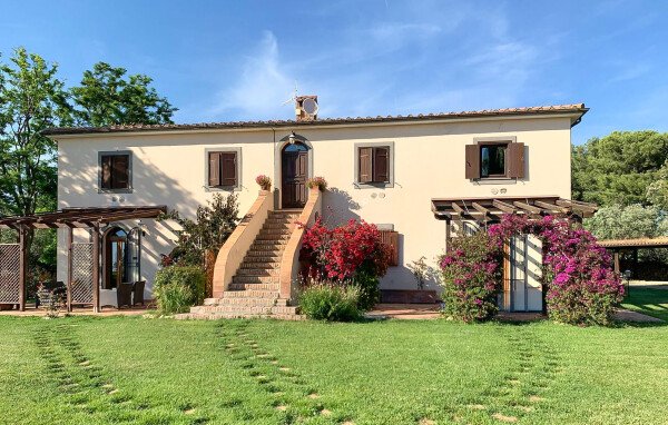Casa 7 camere, con piscina