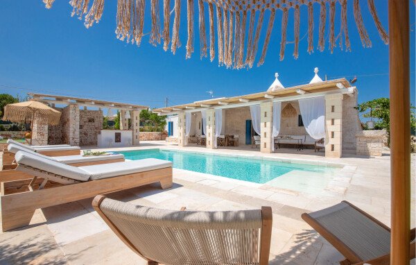 Maison moderne, 4 chambres, avec piscine