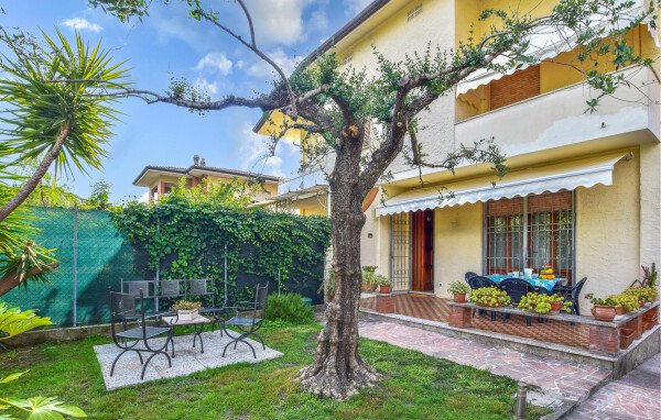 Casa 3 camere, con giardino