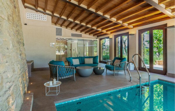 Ferienhaus 6 Schlafzimmer, mit Pool