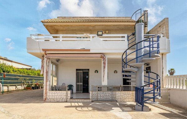 Casa 2 camere, con vista mare