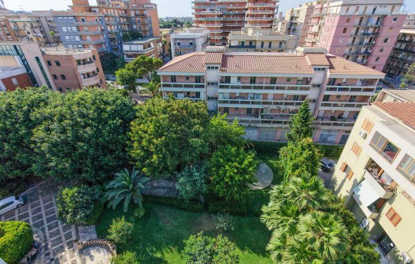 Appartamento 1 camera, con giardino