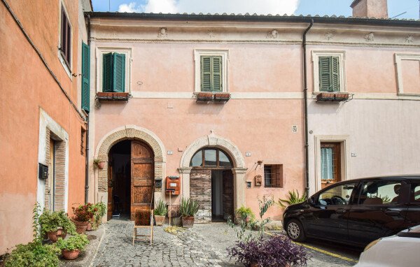 Casa 4 camere, con caminetto