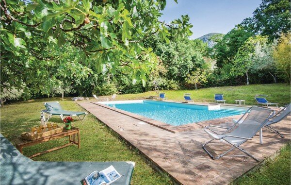 Casa 4 camere, con piscina