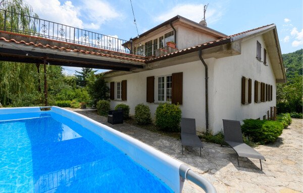 Casa 4 camere, con piscina