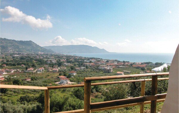 Casa 2 camere, con vista mare