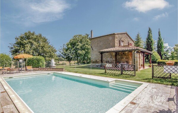 Casa 3 camere, con piscina