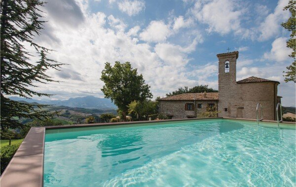 Casa 6 camere, con piscina