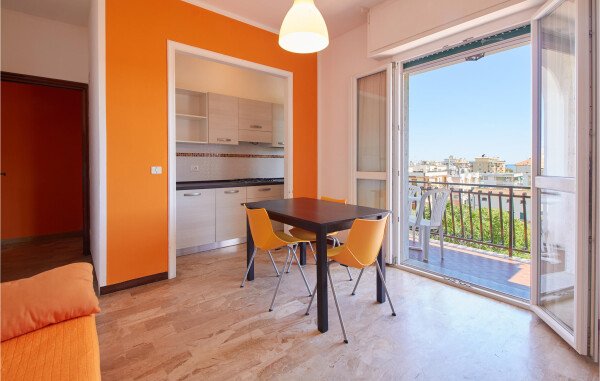 Appartamento 1 camera, con vista mare