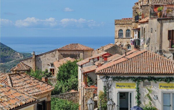 Casa 2 camere, con vista mare