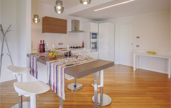 Appartamento 2 camere, con vista mare