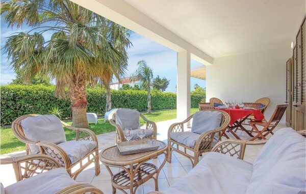 Casa 2 camere, con vista mare