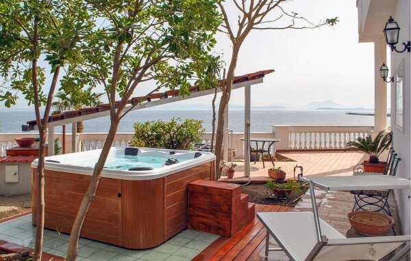 Casa 3 camere, con vista mare